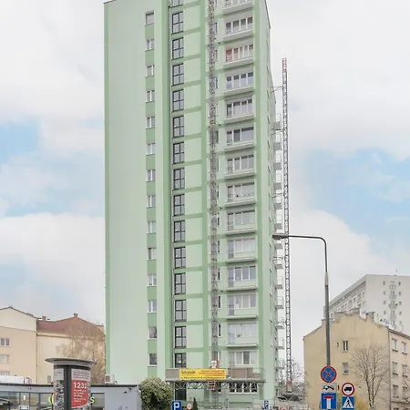 דירה On The 15th Floor With A View Of The Panorama By Renters ורשה