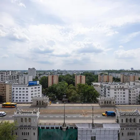On The 15th Floor With A View Of The Panorama By Renters